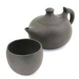 clay tea pot